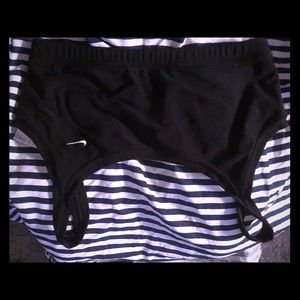 Nike sports bra worn just a few times